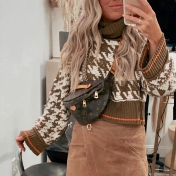 Jupiter Turtleneck Sweater Sz 